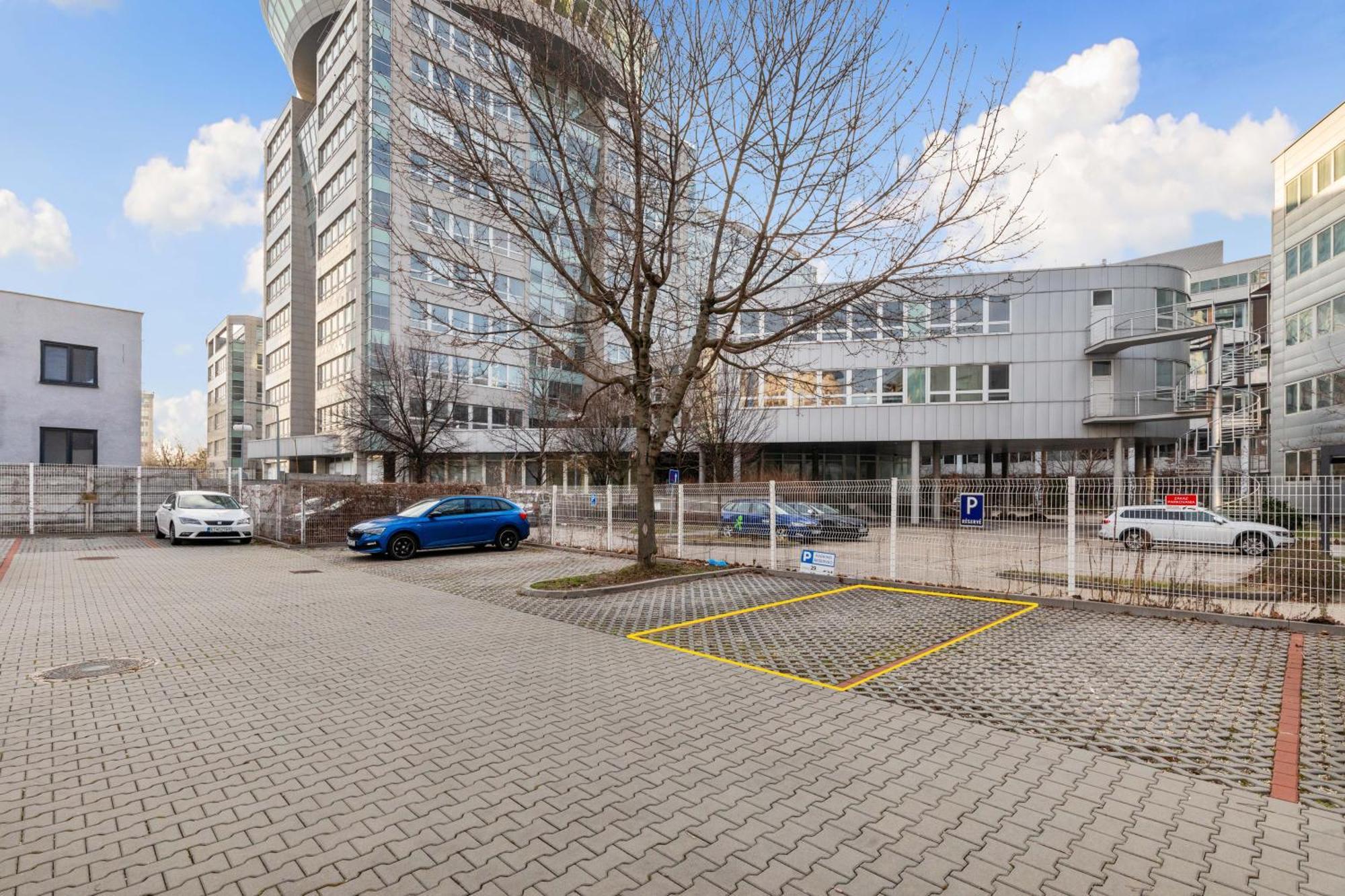 Lam Safari - Balcony - Ac - Free Parking Apartment Bratislava Exterior photo
